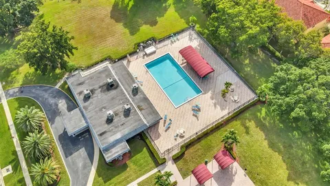 $525,000 | 8008 Northwest 102nd Way, Tamarac, FL 33321