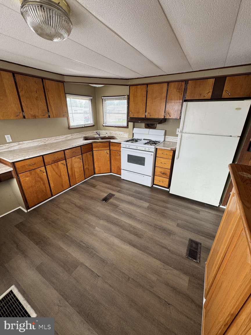3720 Davidsburg Road Dover, PA 17315 - Photo 6 of 25 Gallery Image 6