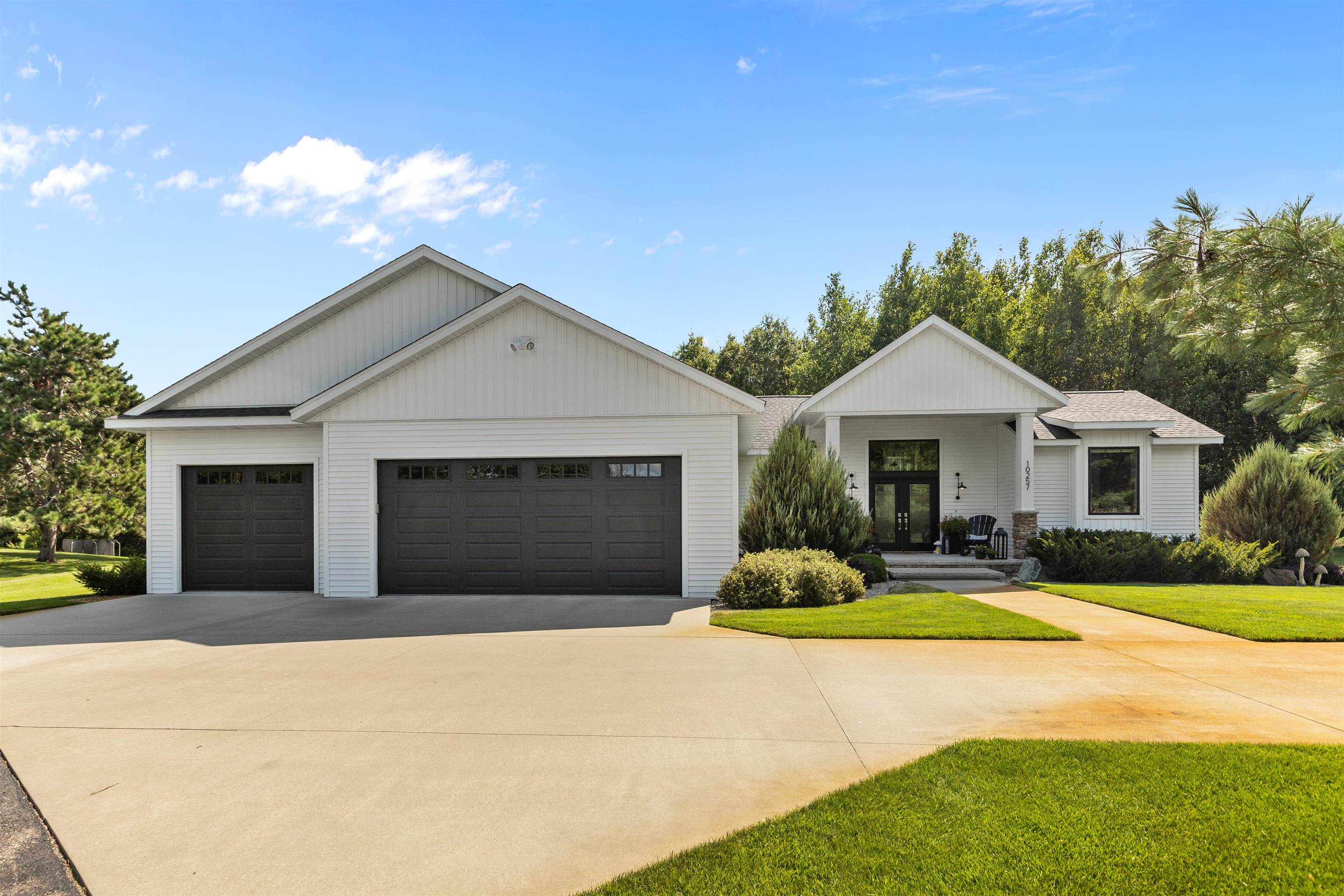 10257 Yellow Brick Road Amherst, WI 54406 - Photo 5 of 60