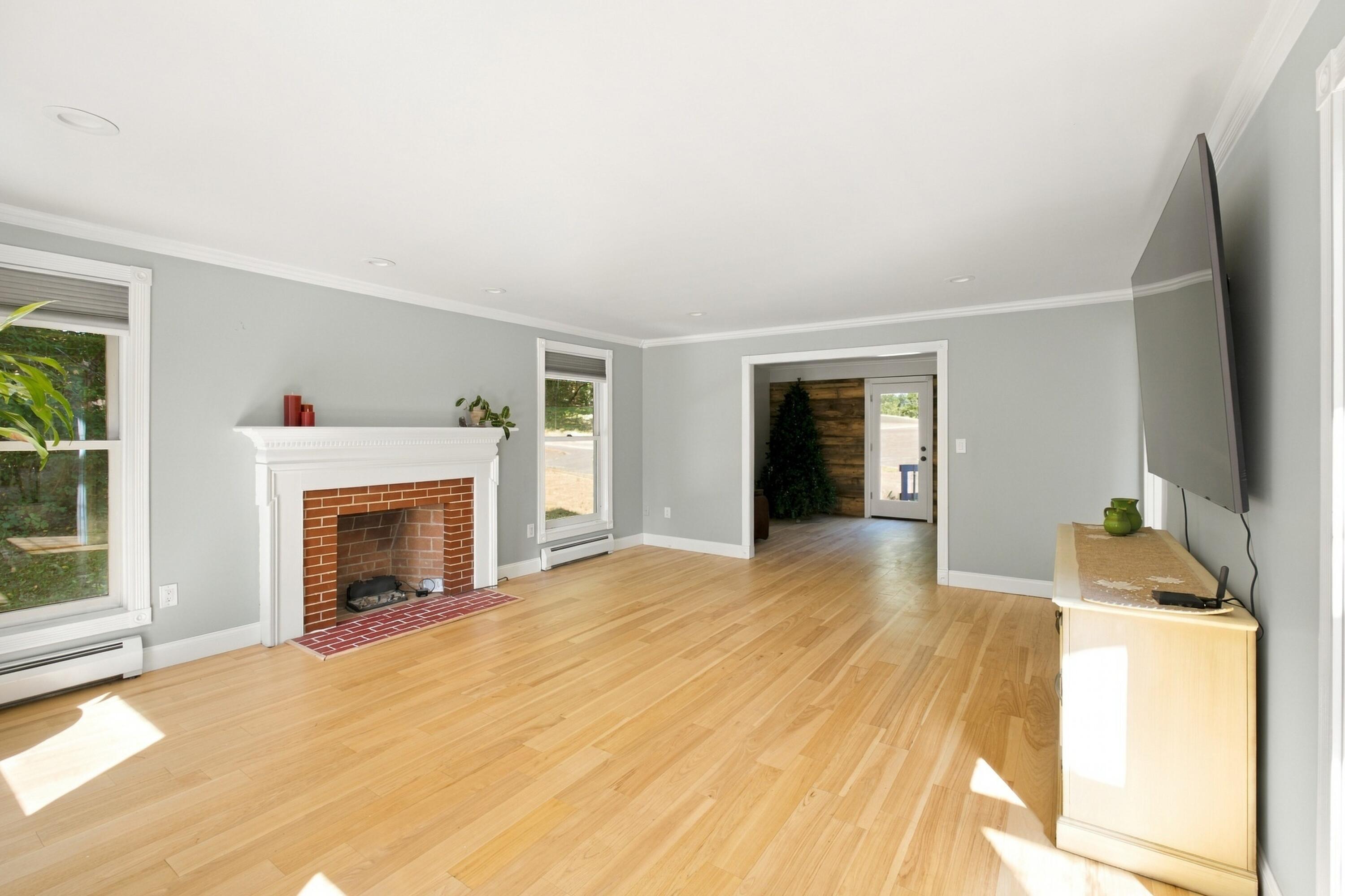 1 Payneton Hill Road York, ME 03909 - Photo 16 of 31 formal living