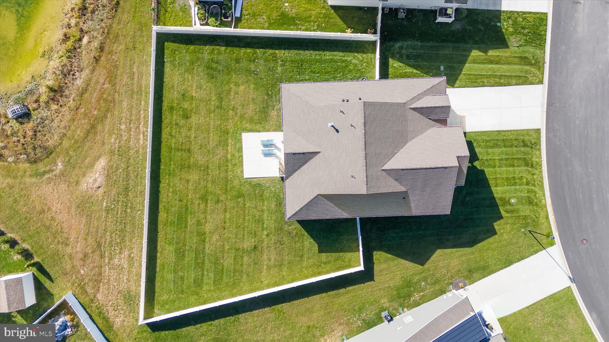 208 South Rdg Brk Drive Felton, DE 19943 - Photo 43 of 44 a picture of a table and chairs