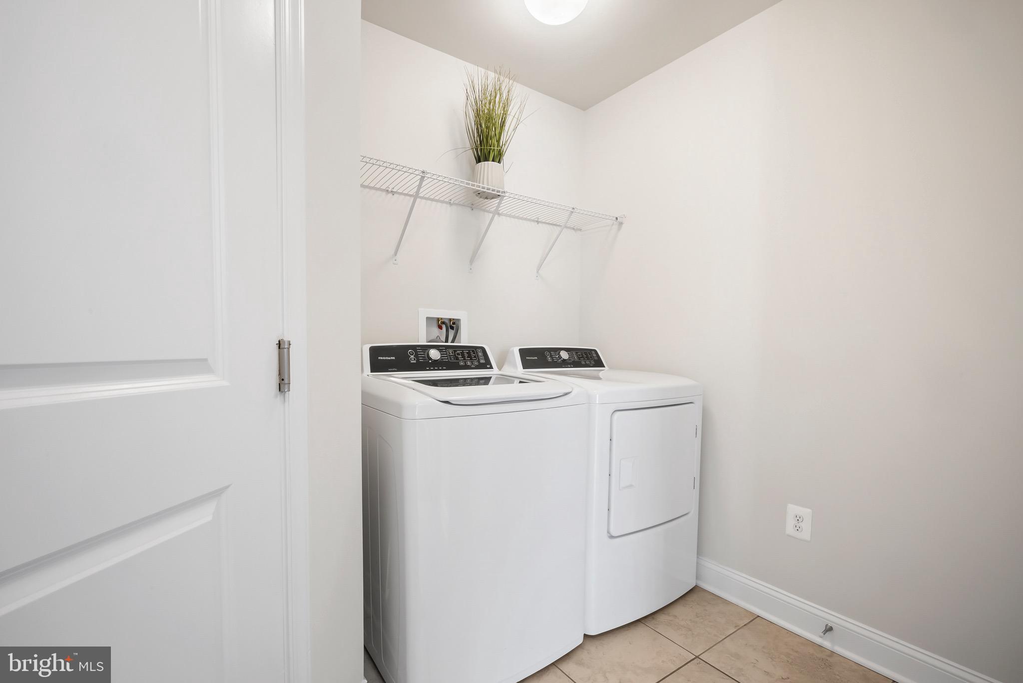 7012 Rackham Way Hanover, MD 21076 - Photo 29 of 46 Laundry Area | Mud Room.
