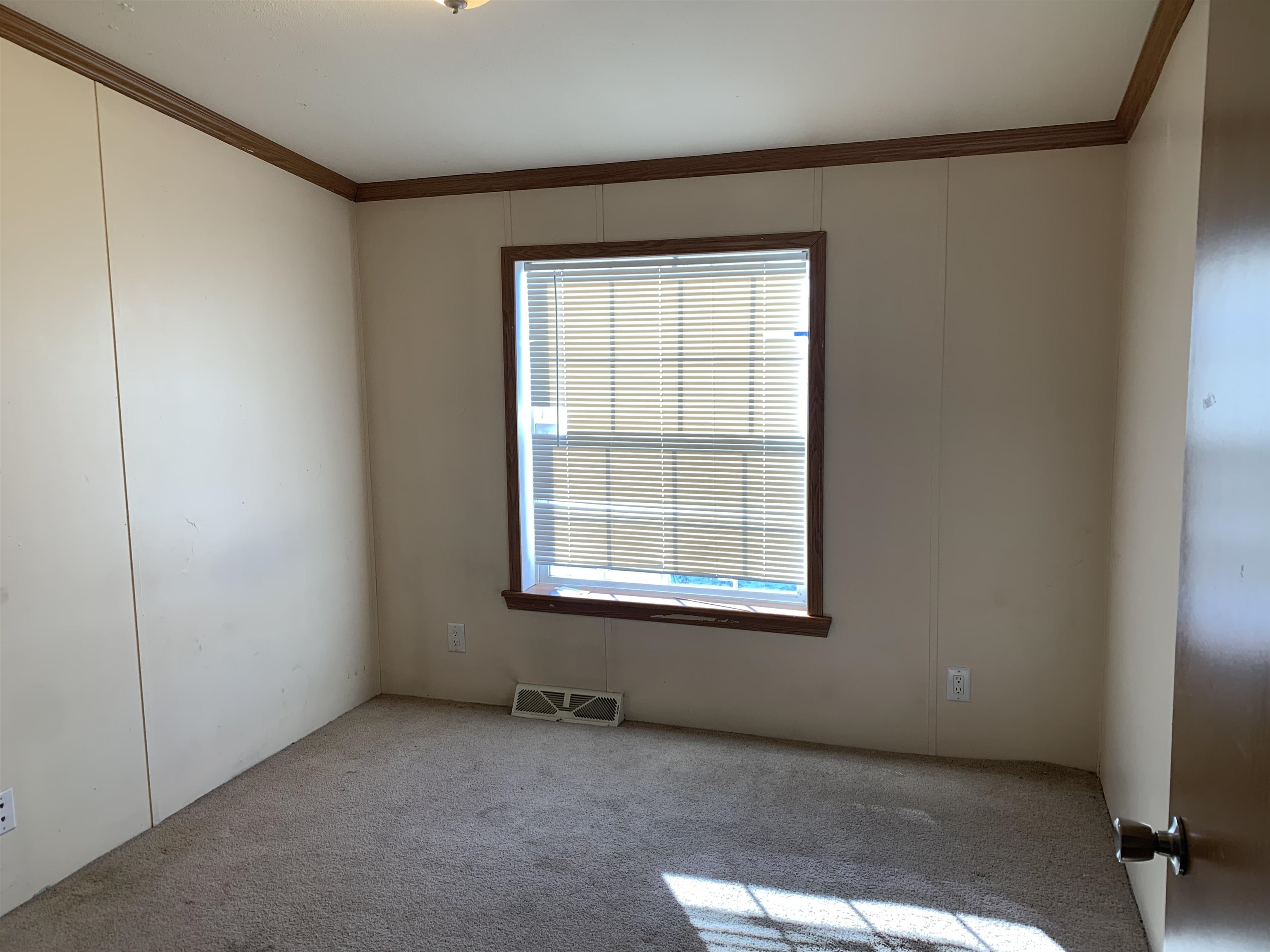22 Riverview Drive Rochester, NH 03867 - Photo 8 of 14