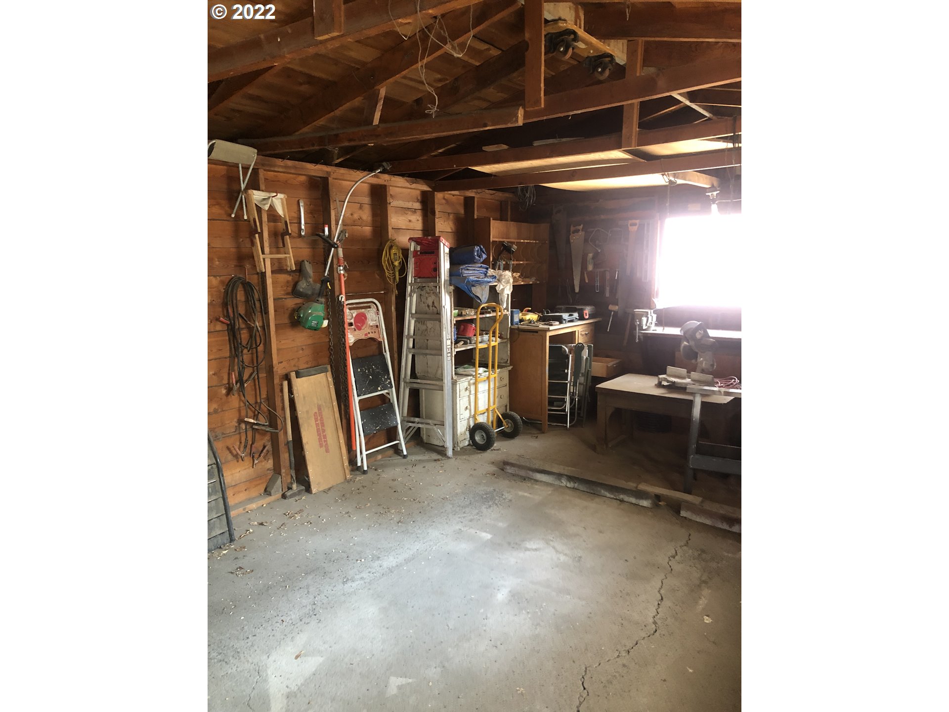 512 Southwest 9th Street Pendleton, OR 97801 - Photo 18 of 19 a view of a room with gym equipment