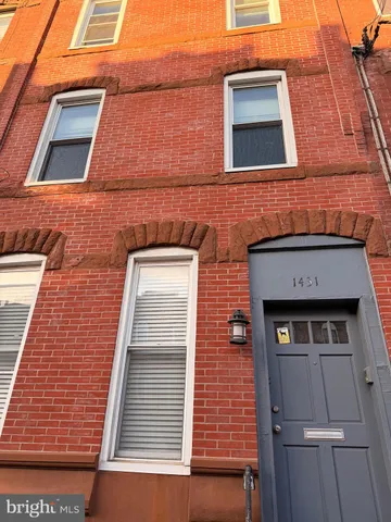 $1,995 | 1431 Wolf Street, Unit 2ND & 3, Philadelphia, PA 19145