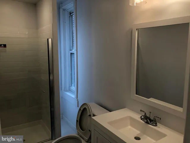 $1,995 | 1431 Wolf Street, Unit 2ND & 3, Philadelphia, PA 19145