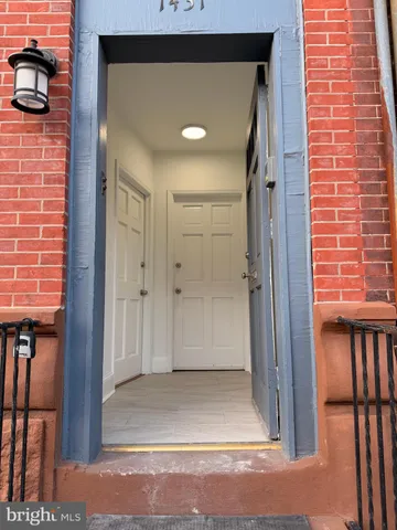 $1,995 | 1431 Wolf Street, Unit 2ND & 3, Philadelphia, PA 19145