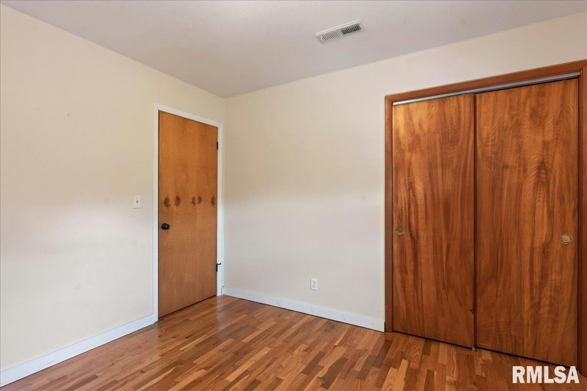 2033 McQueen Road New Berlin, IL 62670 - Photo 55 of 63 Gallery Image 55
