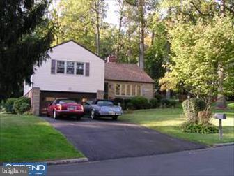 3260 Manor Road Huntingdon Valley, PA 19006 - Photo 1 of 6 Gallery Image 1