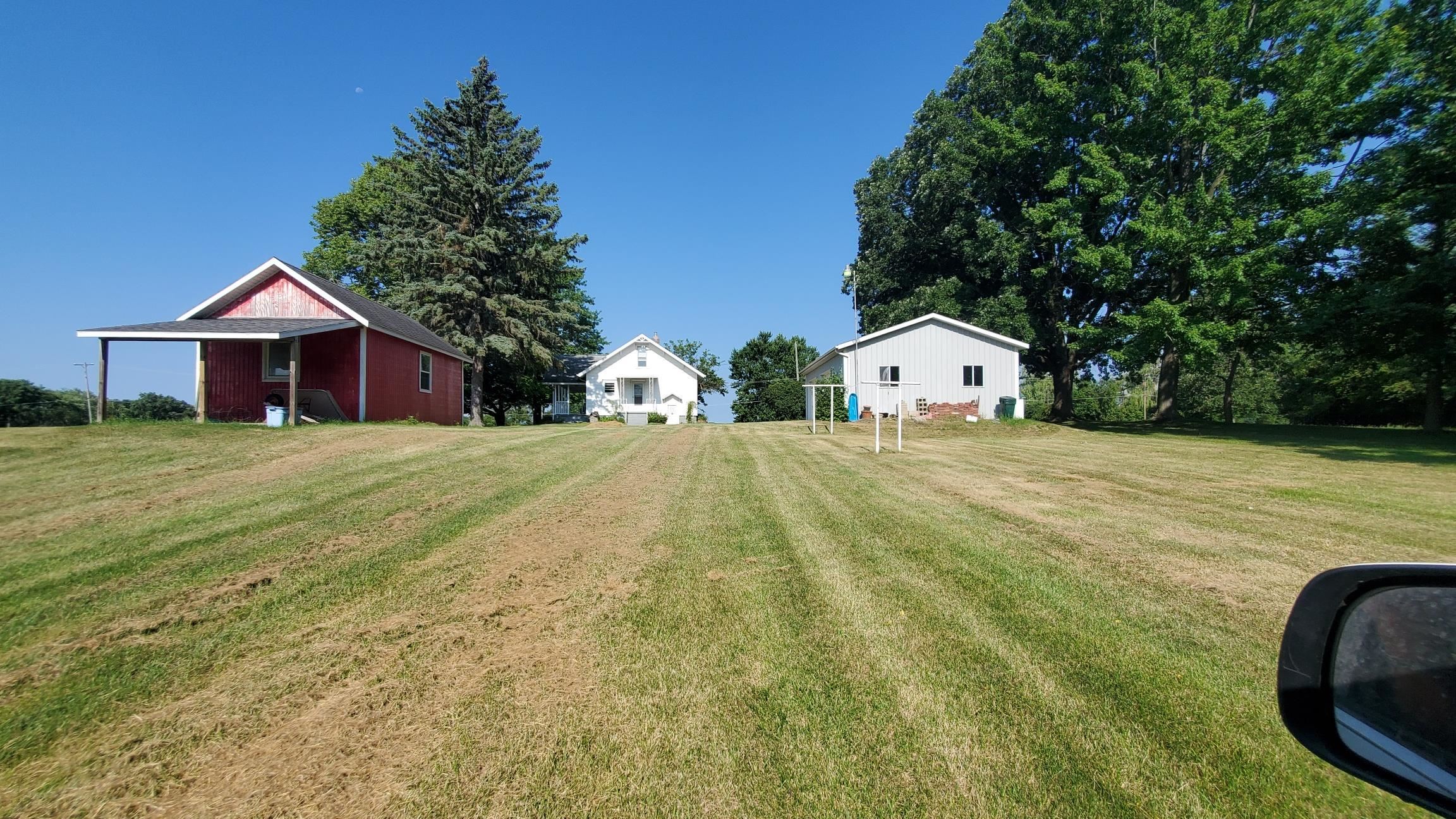 5869 South Mission Road Mount Pleasant, MI 48858 - Photo 3 of 19 1947716-d294c91d-51c0-458c-85c3-2a532730396d.JPG