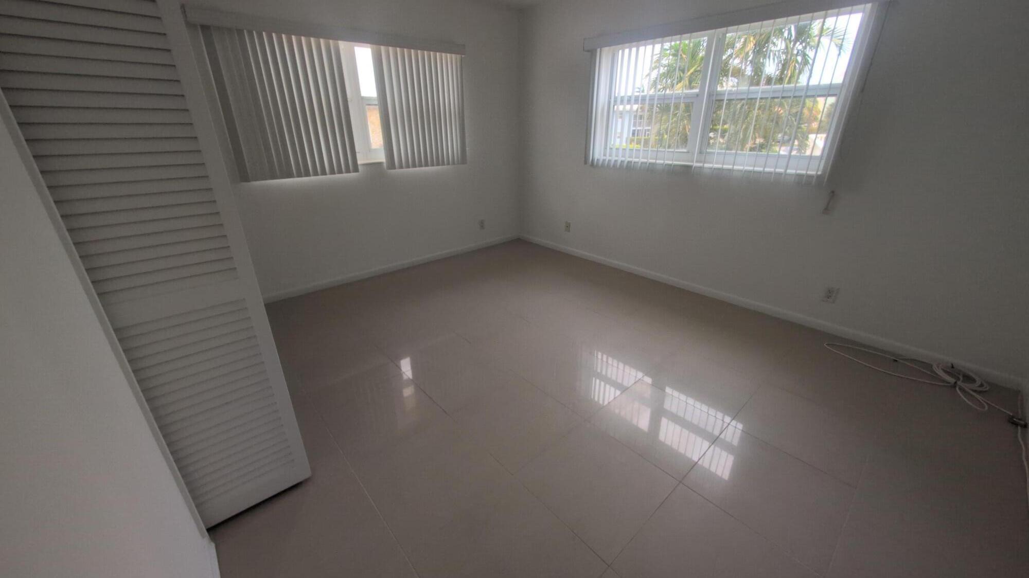 2755 Northeast 28th Avenue, Unit F1 Lighthouse Point, FL 33064 - Photo 17 of 19 IMG_20260617_173045_0253
