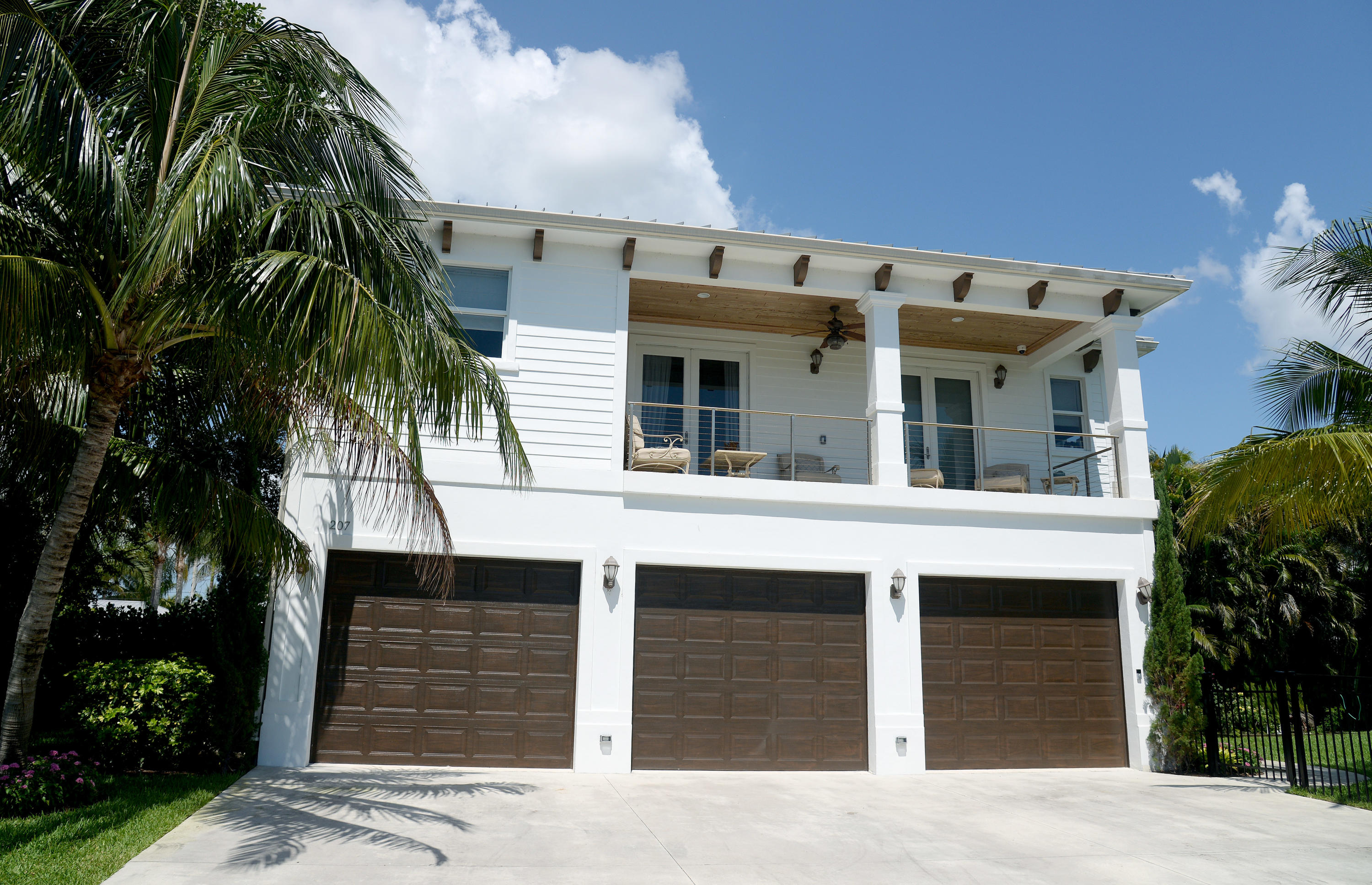 207 Killane Drive Jupiter, FL 33458 - Photo 15 of 59 207 Killane exterior 1