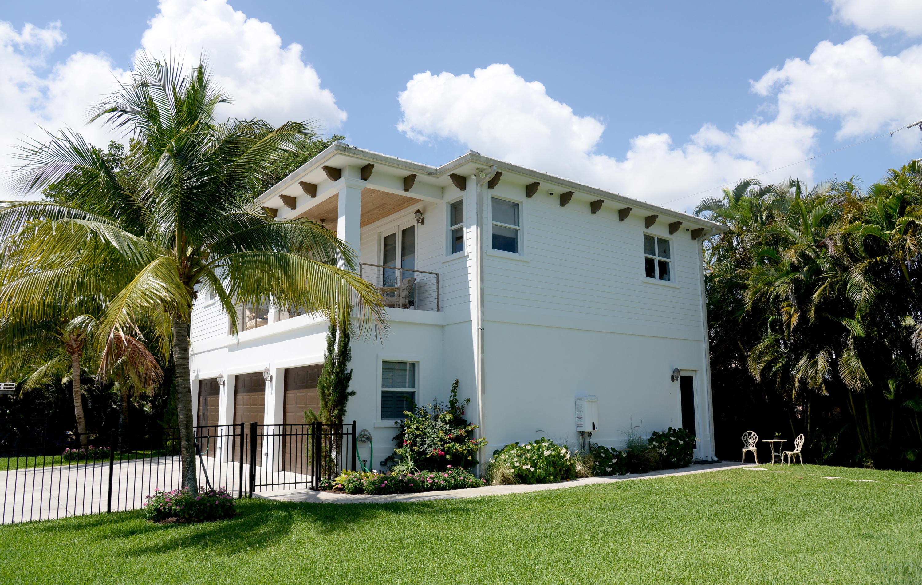 207 Killane Drive Jupiter, FL 33458 - Photo 16 of 59 207 Killane exterior 2