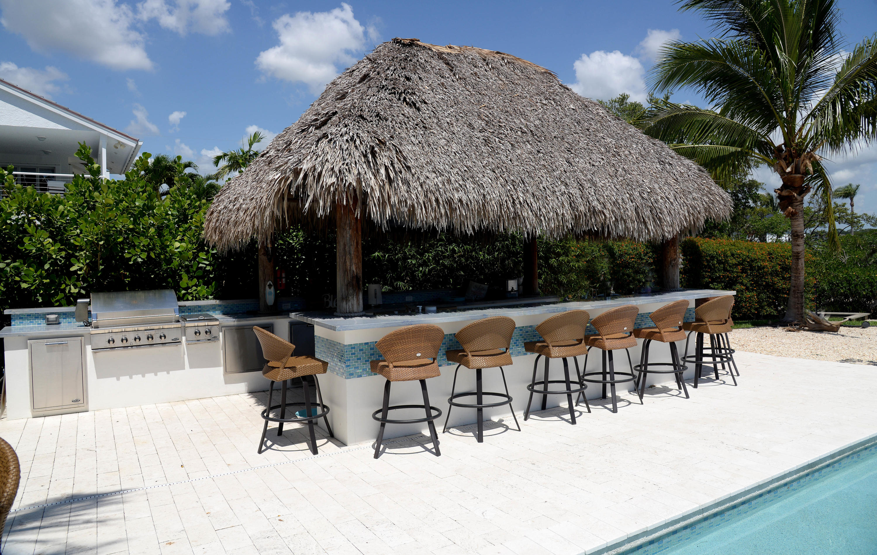 207 Killane Drive Jupiter, FL 33458 - Photo 24 of 59 207 Killane outdoor kitchen