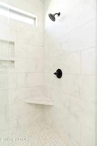 $649,860 | 2030 Cherokee Drive, Maryville, TN 37801