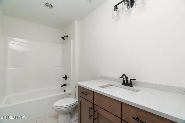 $649,860 | 2030 Cherokee Drive, Maryville, TN 37801