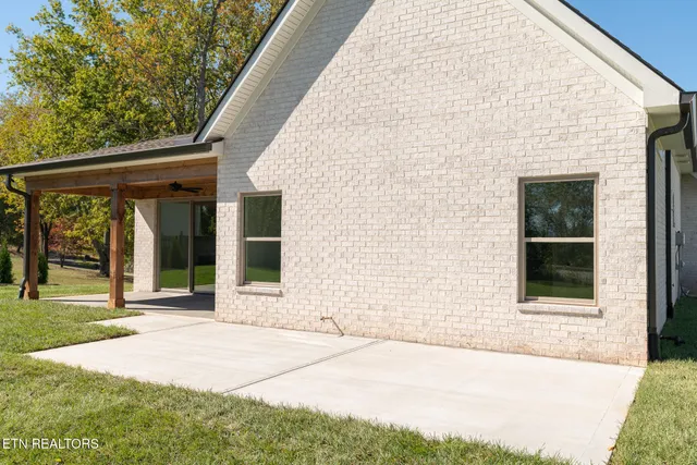 $649,860 | 2030 Cherokee Drive, Maryville, TN 37801