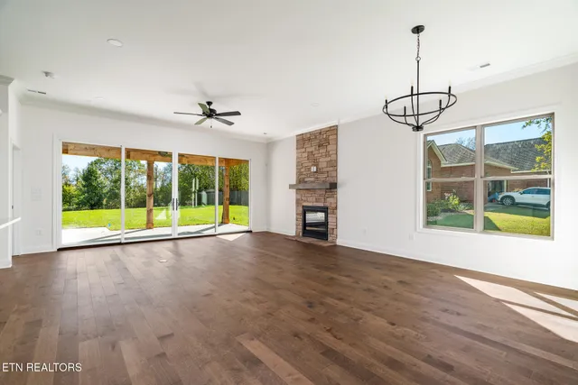 $649,860 | 2030 Cherokee Drive, Maryville, TN 37801