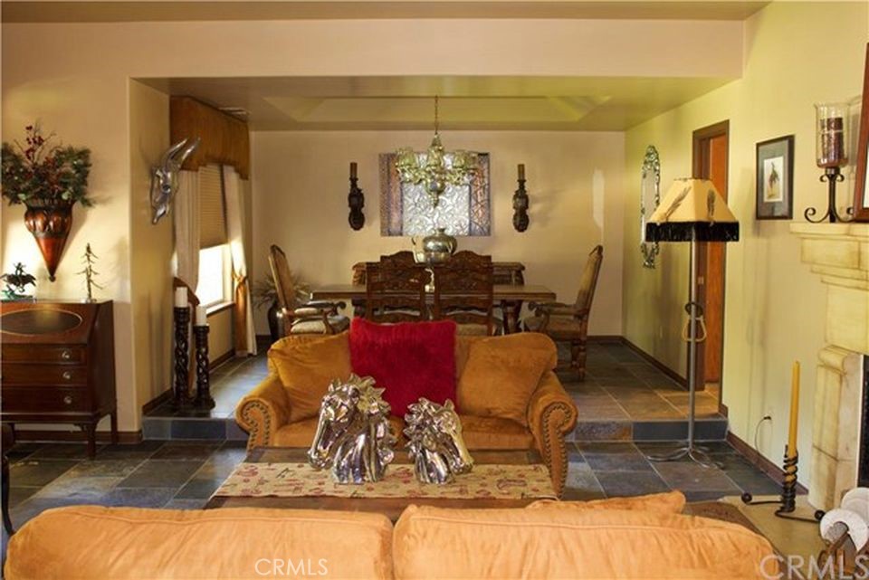 4937 Sweetgrass Lane Bonsall, CA 92003 - Photo 11 of 33 a living room with furniture