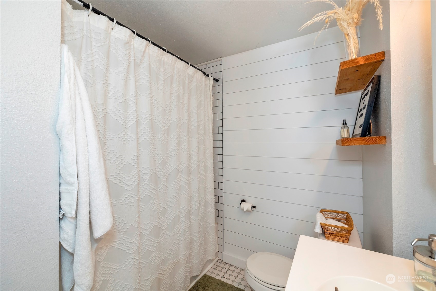 1564 Southwest Cook Road Port Orchard, WA 98367 - Photo 24 of 33 Gallery Image 24