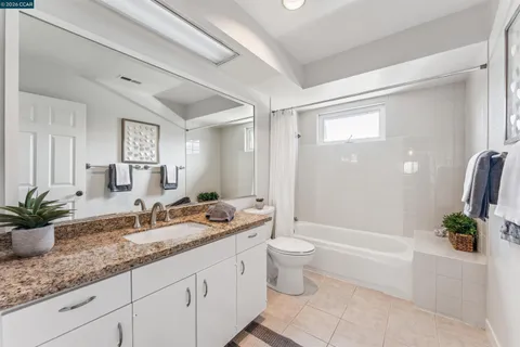 $699,000 | 405 Centre Court, Alameda, CA 94502