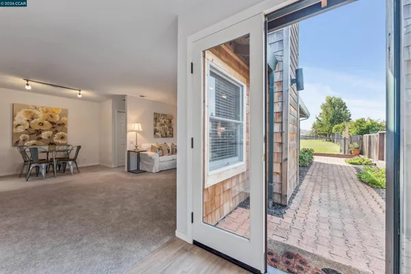 $649,000 | 405 Centre Court, Alameda, CA 94502