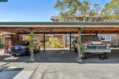 $699,000 | 405 Centre Court, Alameda, CA 94502