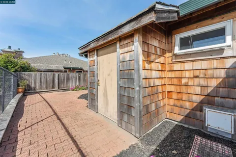 $699,000 | 405 Centre Court, Alameda, CA 94502