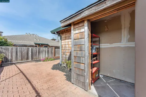 $699,000 | 405 Centre Court, Alameda, CA 94502