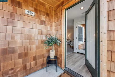 $699,000 | 405 Centre Court, Alameda, CA 94502