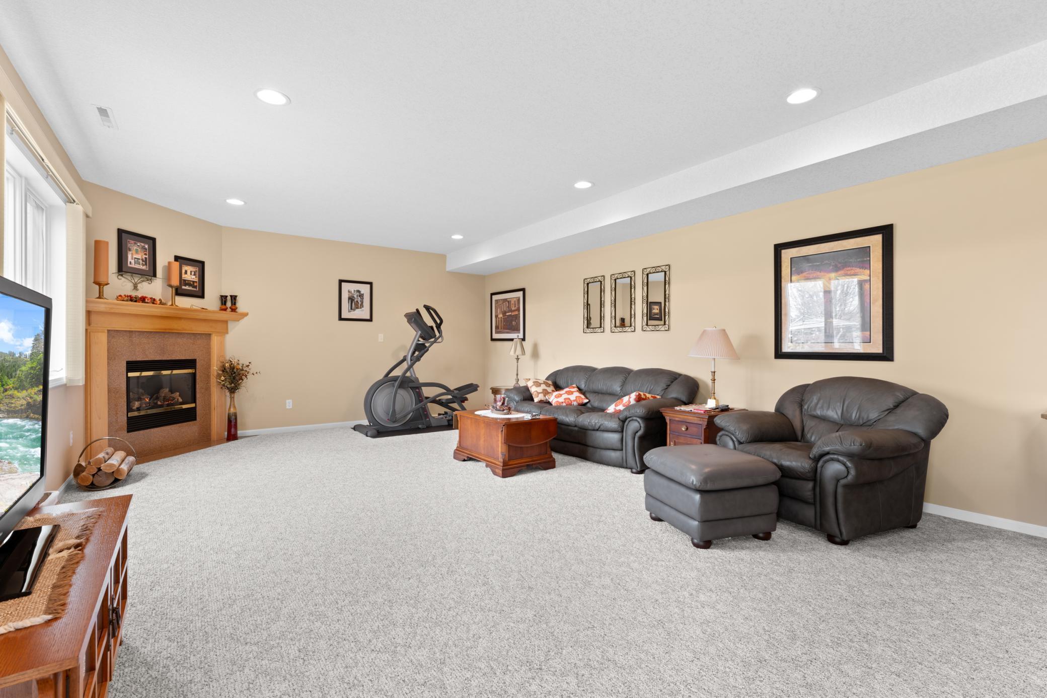 3621 Hart Lane Southwest Rochester, MN 55902 - Photo 30 of 54