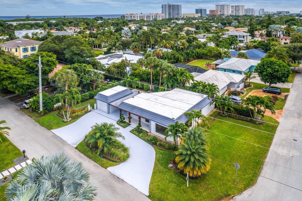700 Northeast 4th Street Boca Raton, FL 33432 - Photo 1 of 24 Corner Lot