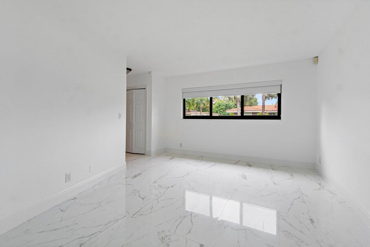 700 Northeast 4th Street Boca Raton, FL 33432 - Photo 13 of 24 005-700Northeast4thStreet-BocaRaton-FL-3