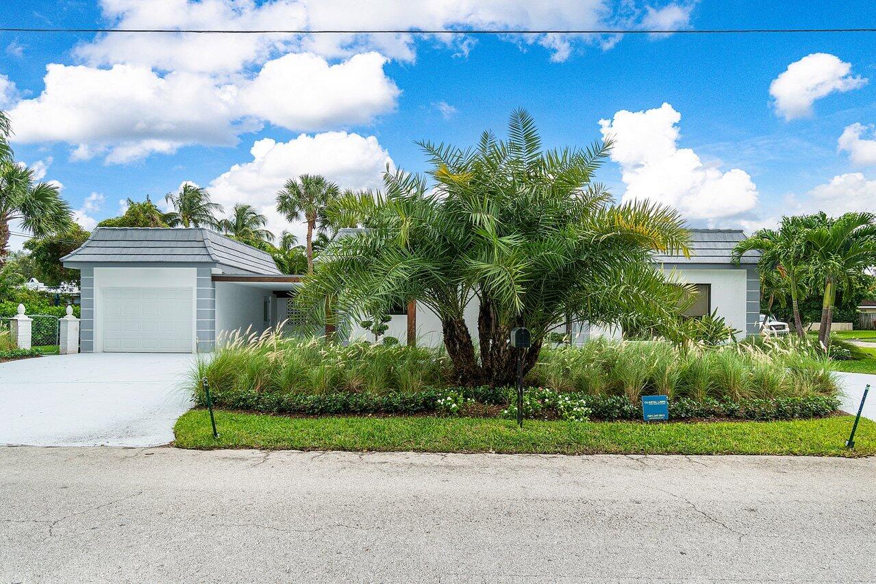 700 Northeast 4th Street Boca Raton, FL 33432 - Photo 5 of 24 002-700Northeast4thStreet-BocaRaton-FL-3