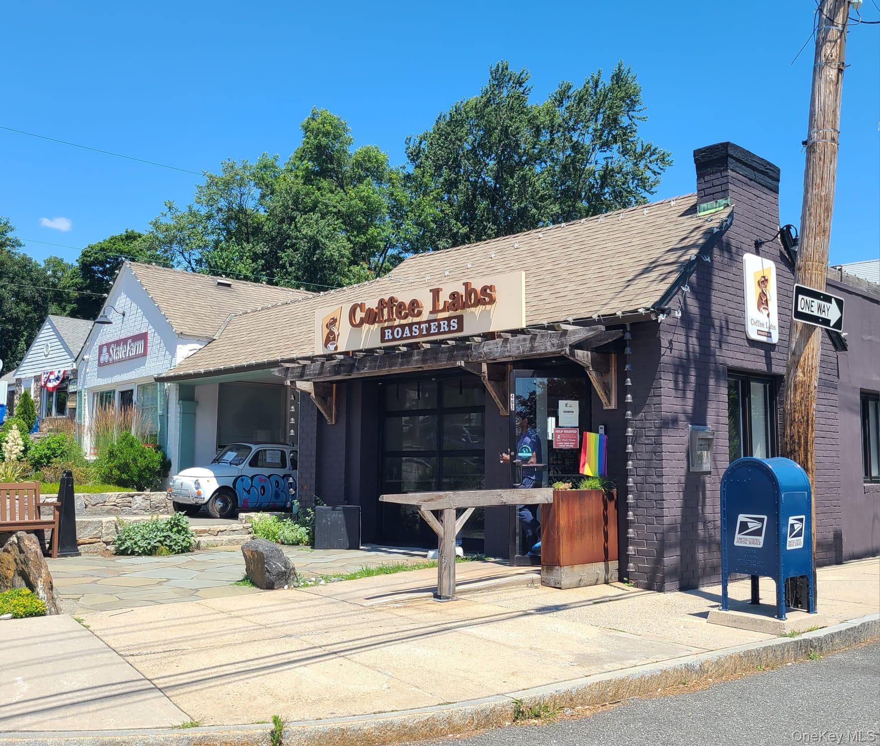 508 New Rochelle Road, Unit 2 Bronxville, NY 10708 - Photo 16 of 18 nearby coffee shop