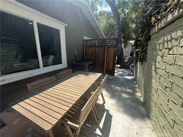 a view of an outdoor space