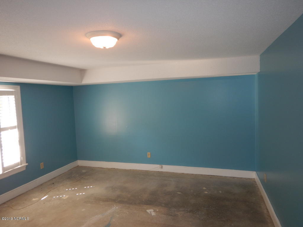2104 Emerson Road Kinston, NC 28504 - Photo 19 of 21 35 BEDROOM 4
