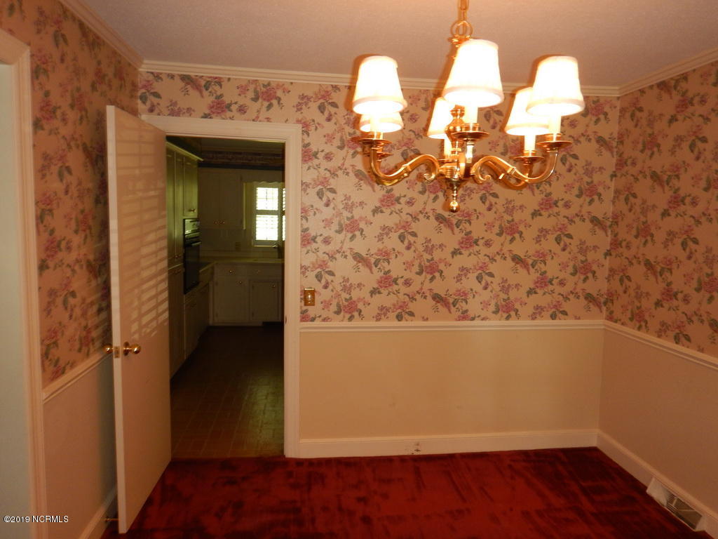 2104 Emerson Road Kinston, NC 28504 - Photo 7 of 21 21 DINING