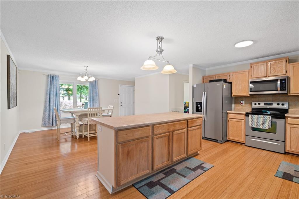 4292 Hunters Run Trinity, NC 27370 - Photo 11 of 37 Gallery Image 11