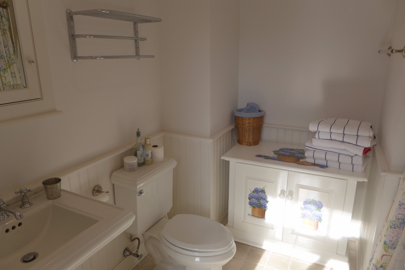 23 West Chester Street, Unit 2 Nantucket, MA 02554 - Photo 5 of 16
