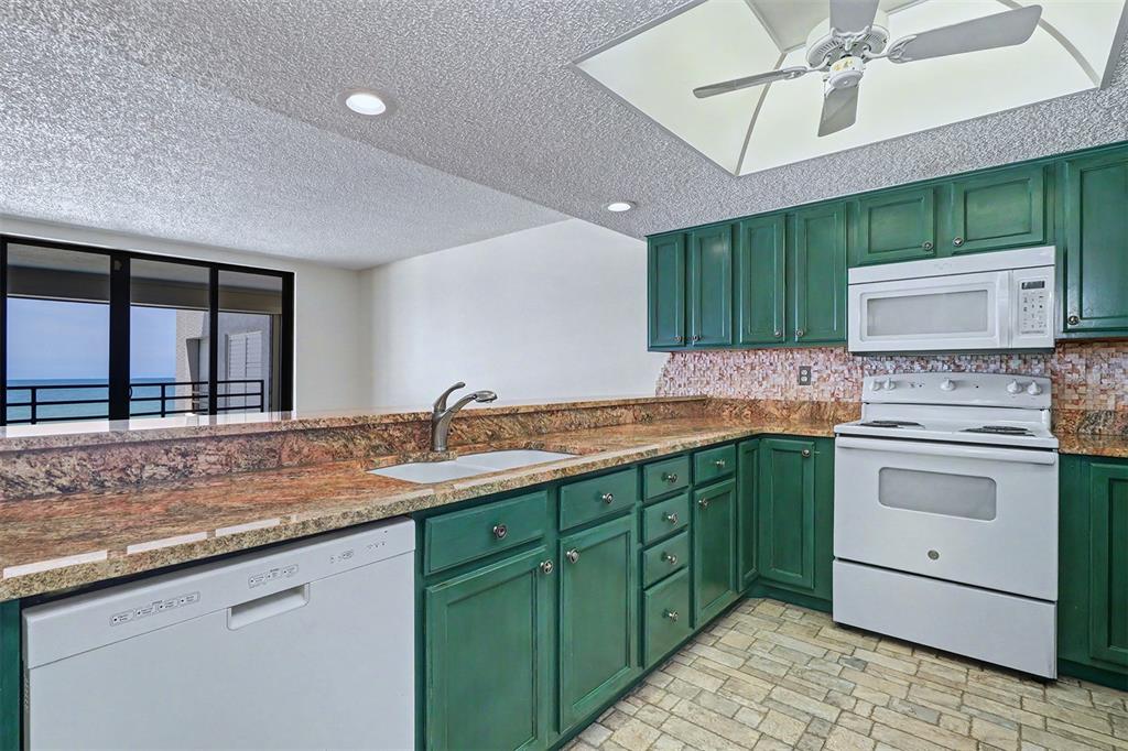 420 Gulf Boulevard, Unit 202 Indian Rocks Beach, FL 33785 - Photo 25 of 51