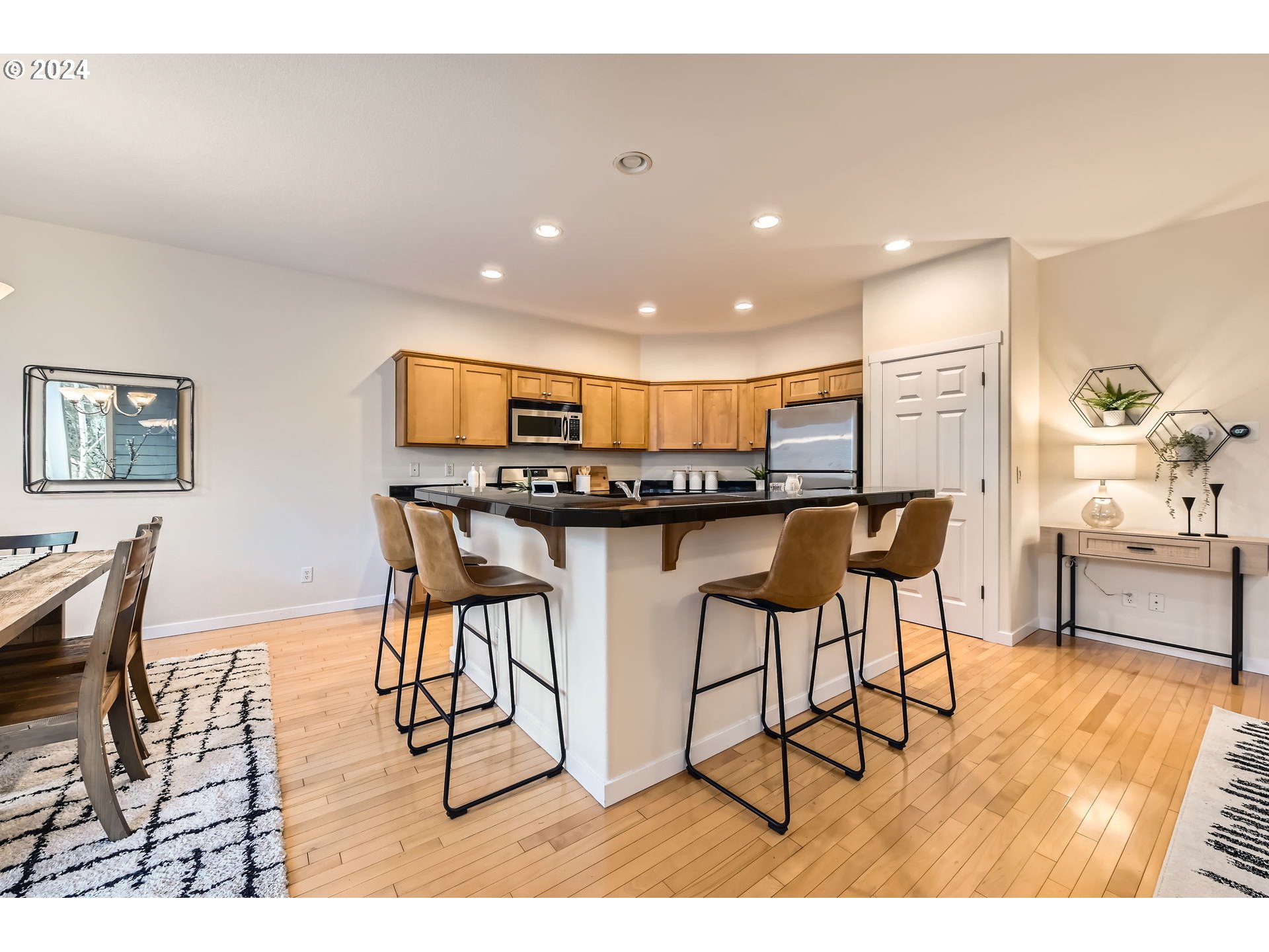 370 Southwest 105th Terrace Portland, OR 97225 - Photo 9 of 28 Kitchen