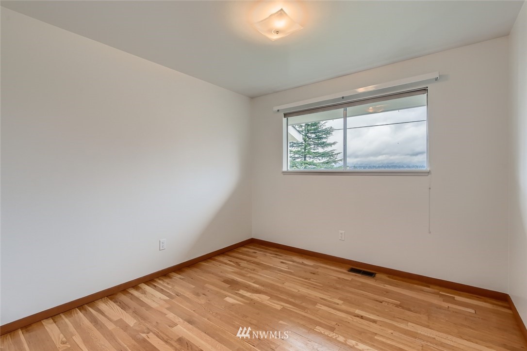 501 Stevens Avenue Northwest Renton, WA 98057 - Photo 15 of 31 Gallery Image 15