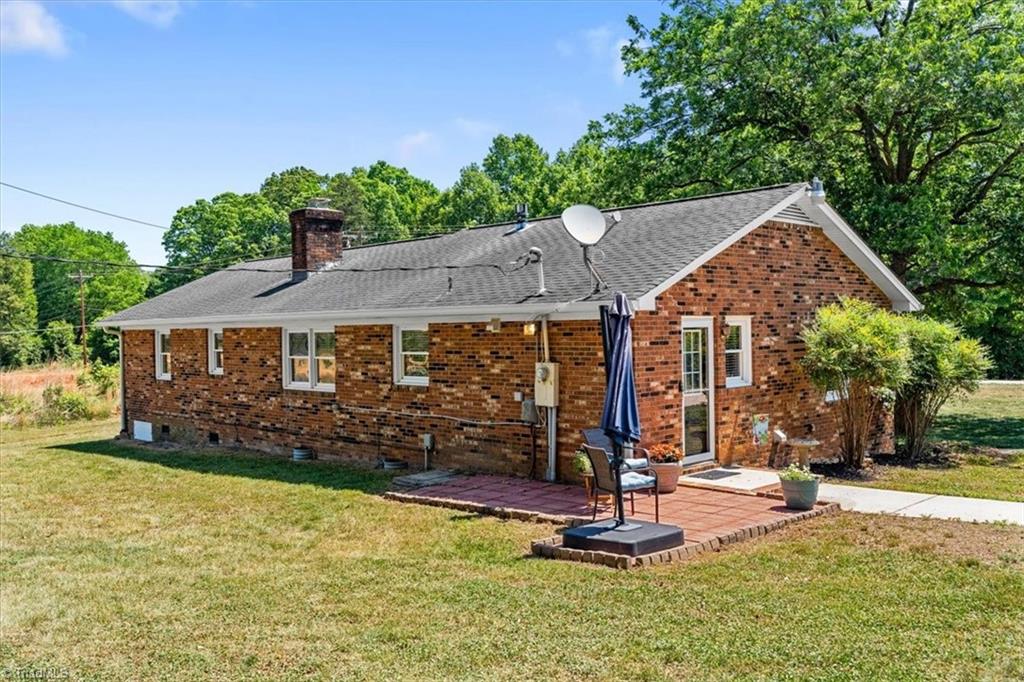 1805 Pleasant Ridge Road Greensboro, NC 27409 - Photo 32 of 39 Gallery Image 32