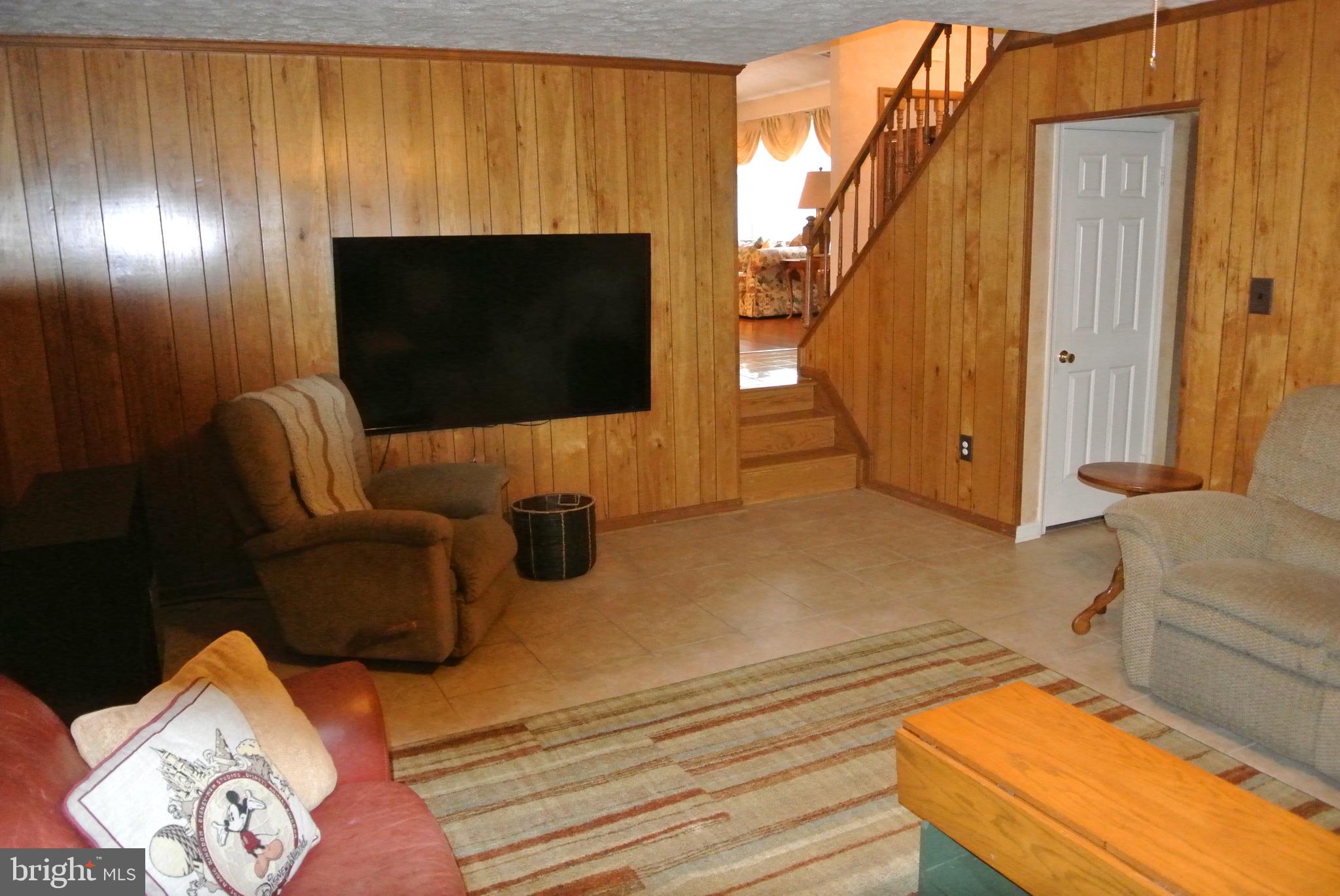 3302 Peach Tree Road Waldorf, MD 20601 - Photo 12 of 30 Family Room