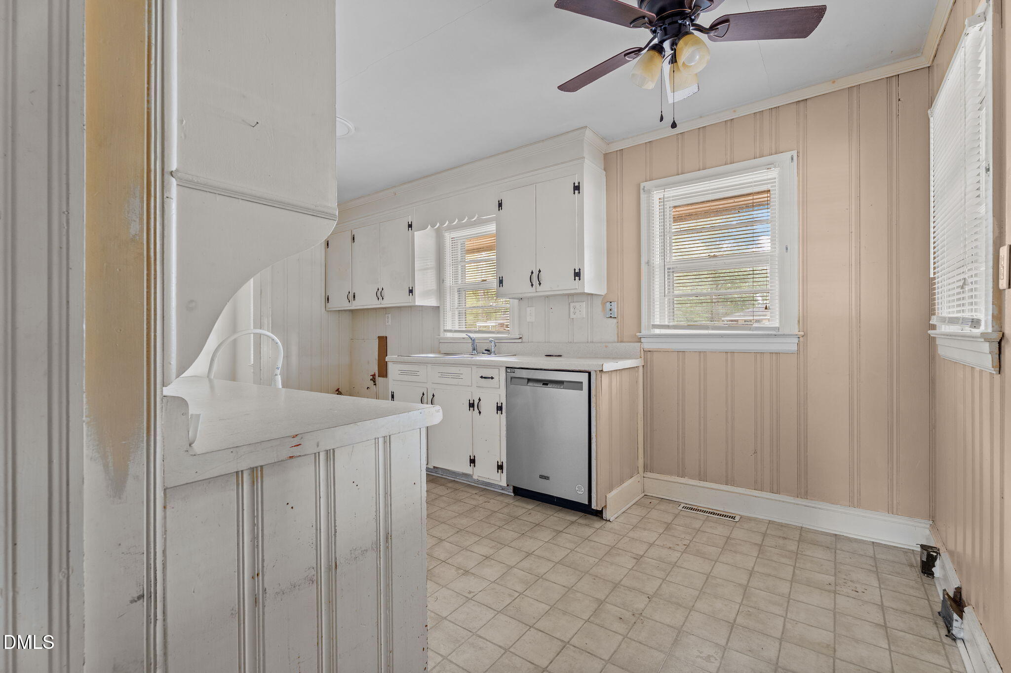 100 Crestview Road Rocky Mount, NC 27801 - Photo 11 of 31 Kitchen - with Breakfast Area