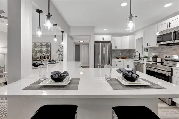 $3,195 | 6660 17th Lane North, St. Petersburg, FL 33702