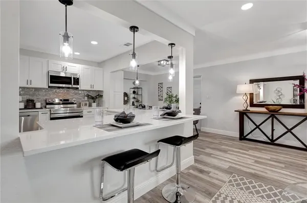 $3,195 | 6660 17th Lane North, St. Petersburg, FL 33702