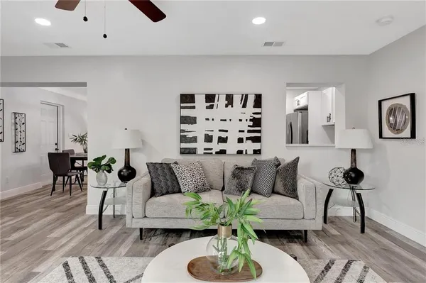 $3,195 | 6660 17th Lane North, St. Petersburg, FL 33702