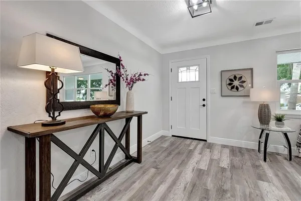 $3,195 | 6660 17th Lane North, St. Petersburg, FL 33702